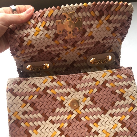 NWOT Tory Burch Weave Purse in Pink Moon/New Cream - Picture 2 of 3